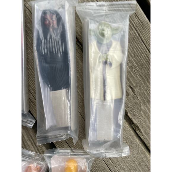 7 mini star wars pens General Mills Cheerio Cereal Box Prize - Picture 4 of 11